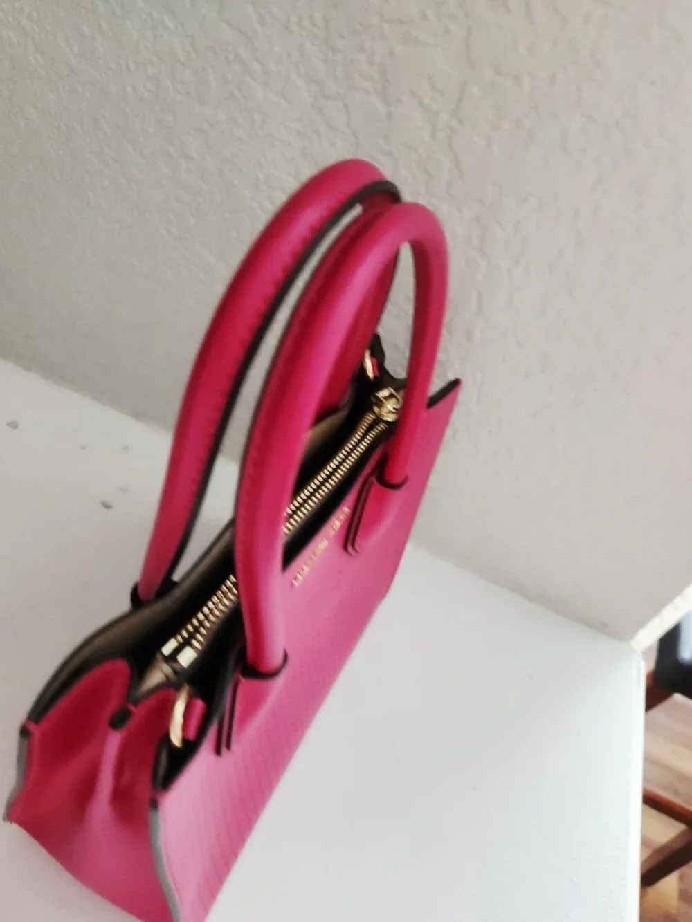 New Michael Kors Fushia Leather Shoulder Bag Purse